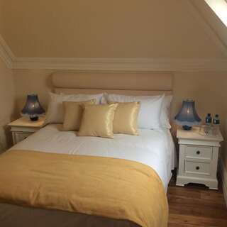 Отели типа «постель и завтрак» St Columbs House Банкрана Номер Делюкс с кроватью размера «king-size»-5
